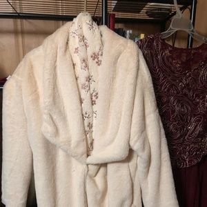 lite weight winter coat Great for winter night out